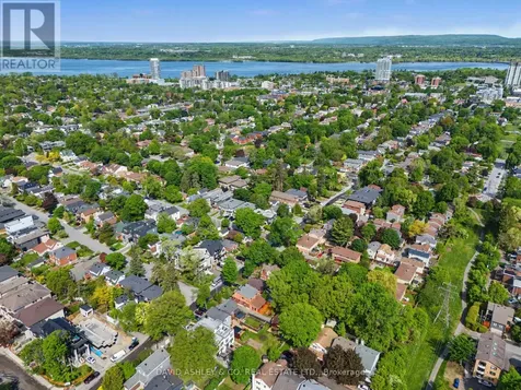 623 Tweedsmuir Avenue West Ottawa ON K1Z 5P4