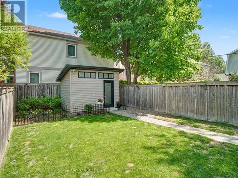 623 Tweedsmuir Avenue West Ottawa ON K1Z 5P4