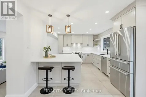 7 Gagnon Court Ottawa ON K2K 1A7