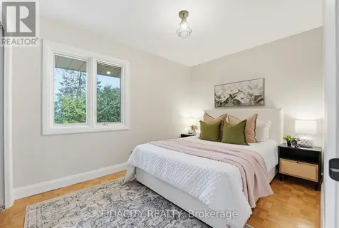7 Gagnon Court Ottawa ON K2K 1A7