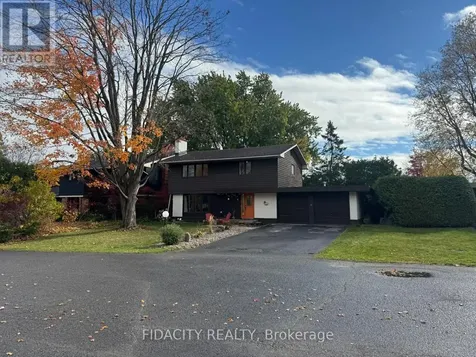 7 Gagnon Court Ottawa ON K2K 1A7