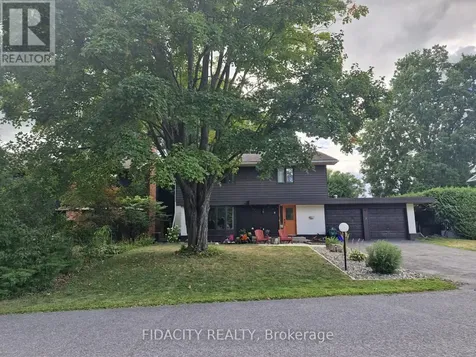 7 Gagnon Court Ottawa ON K2K 1A7