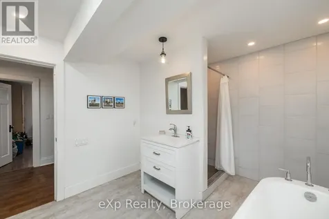 430254 Sydenham-lakeshore Drive Meaford ON N0H 1B0