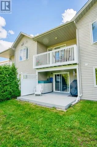 27 Eileen Crescent Ottawa ON K2S 1X2