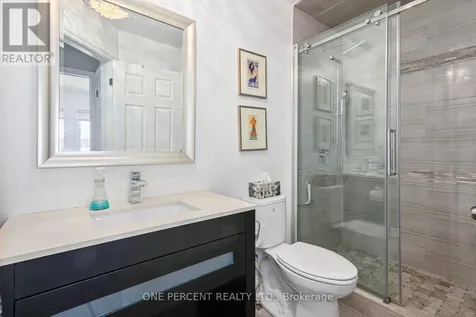 24 Starboard Road Collingwood ON L9Y 5C8