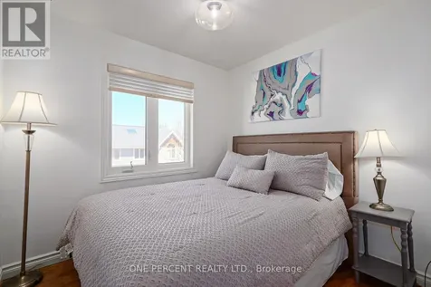 24 Starboard Road Collingwood ON L9Y 5C8