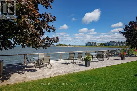 24 Starboard Road Collingwood ON L9Y 5C8