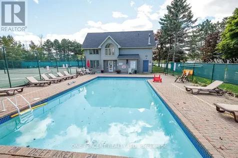 24 Starboard Road Collingwood ON L9Y 5C8
