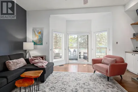 24 Starboard Road Collingwood ON L9Y 5C8