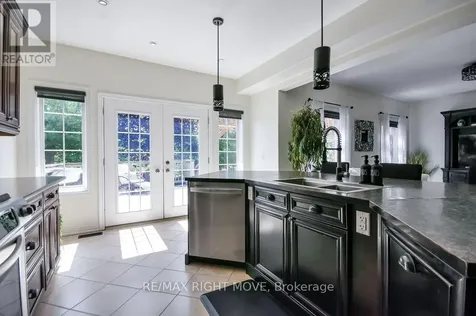 122 Atlantis Drive Orillia ON L3V 0A8