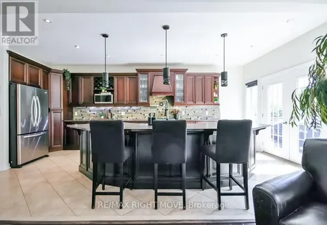 122 Atlantis Drive Orillia ON L3V 0A8