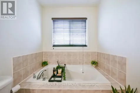 122 Atlantis Drive Orillia ON L3V 0A8