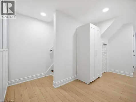 205 Prince Edward Drive South Toronto ON M8Y 3X1