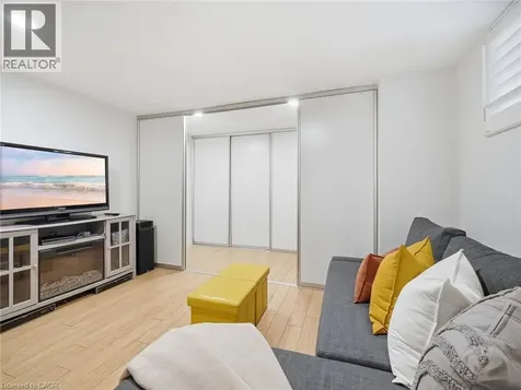 205 Prince Edward Drive South Toronto ON M8Y 3X1