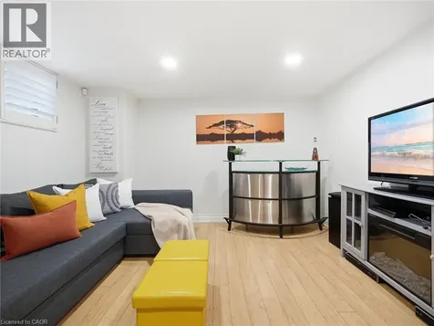 205 Prince Edward Drive South Toronto ON M8Y 3X1