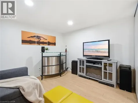 205 Prince Edward Drive South Toronto ON M8Y 3X1