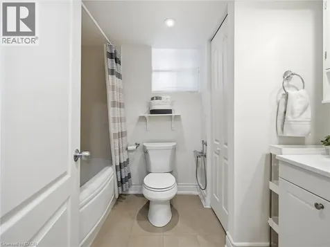 205 Prince Edward Drive South Toronto ON M8Y 3X1