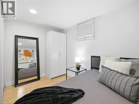 205 Prince Edward Drive South Toronto ON M8Y 3X1
