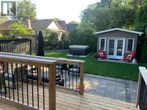 205 Prince Edward Drive South Toronto ON M8Y 3X1