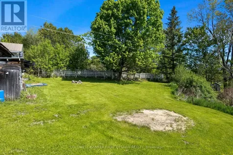 51 George Street Lanark Highlands ON K0G 1K0