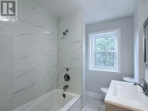 470 Pleasant Park Road Ottawa ON K1H 5N1