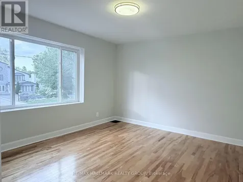 470 Pleasant Park Road Ottawa ON K1H 5N1
