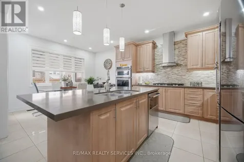 38 Blackberry Valley Crescent Caledon ON L7C 3Z9