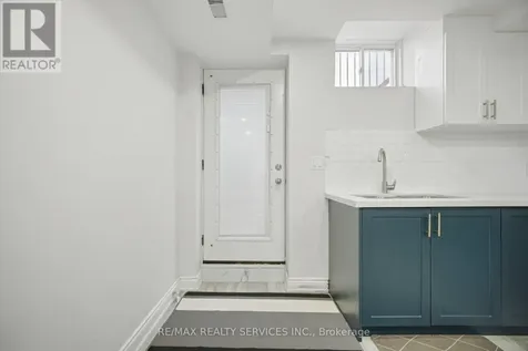 38 Blackberry Valley Crescent Caledon ON L7C 3Z9