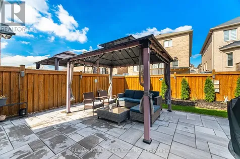 38 Blackberry Valley Crescent Caledon ON L7C 3Z9