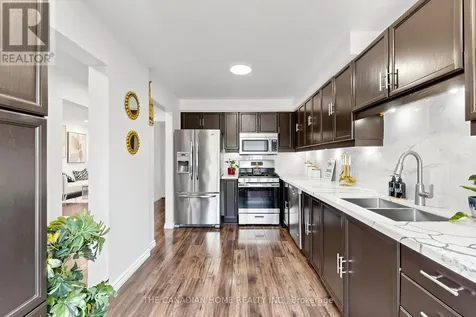 5 Woodstone Place Whitby (pringle Creek) ON L1R 1S7
