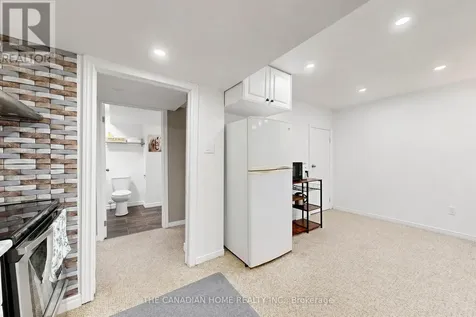 5 Woodstone Place Whitby (pringle Creek) ON L1R 1S7