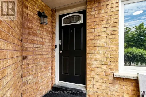 5 Woodstone Place Whitby (pringle Creek) ON L1R 1S7