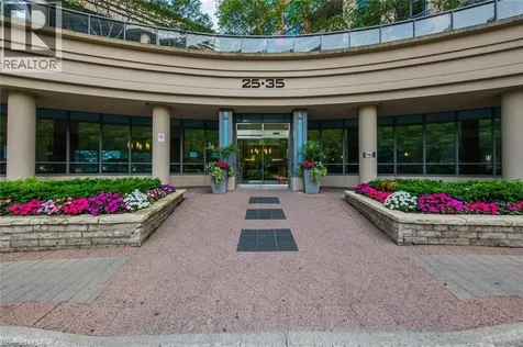 25 Viking Lane Toronto ON M9B 0A1