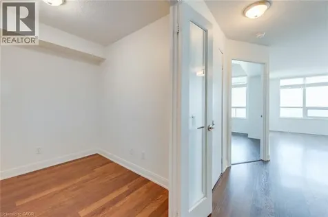25 Viking Lane Toronto ON M9B 0A1