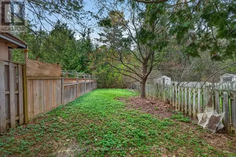 74 Shearer Crescent Ottawa ON K2L 3N1