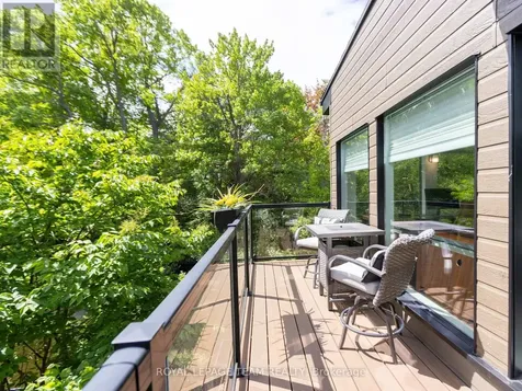 34 Rideauview Terrace Ottawa ON K2C 3R9