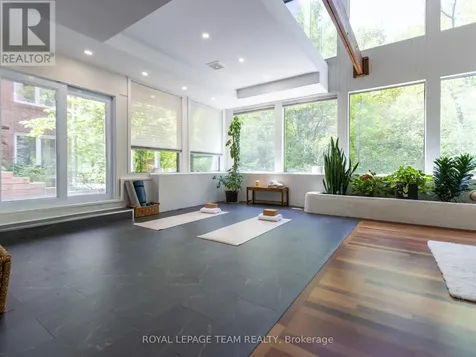 34 Rideauview Terrace Ottawa ON K2C 3R9