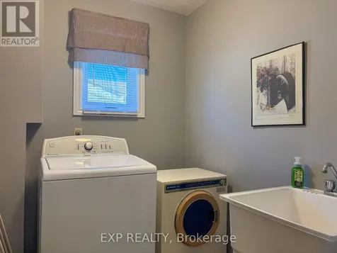 426 Sidney Avenue Renfrew ON K7V 3Z8