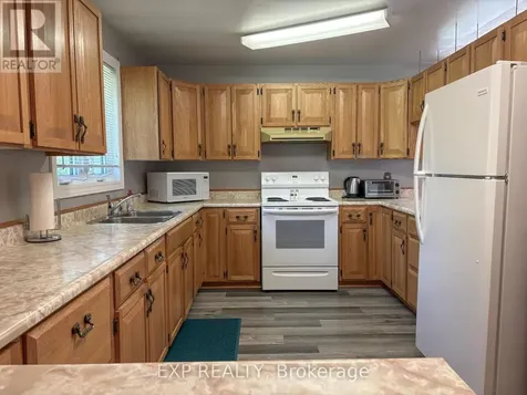 426 Sidney Avenue Renfrew ON K7V 3Z8