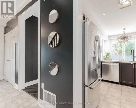2 Nectarlane Avenue Caledon ON L7C 3M8