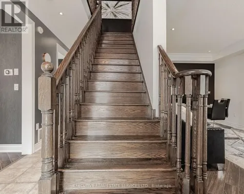 2 Nectarlane Avenue Caledon ON L7C 3M8