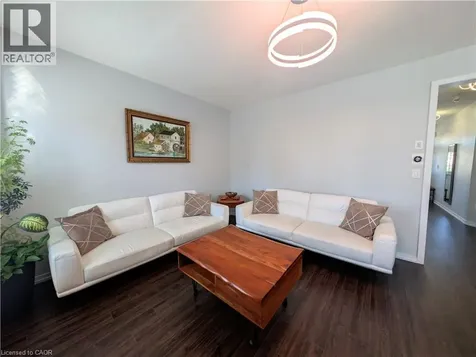 37 Mull Avenue Caledonia ON N3W 0B9
