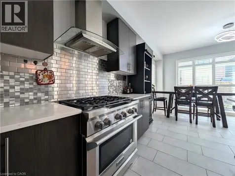 37 Mull Avenue Caledonia ON N3W 0B9