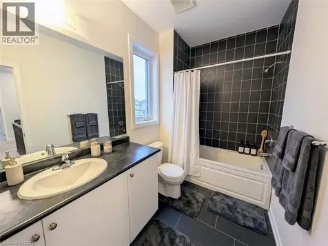 37 Mull Avenue Caledonia ON N3W 0B9