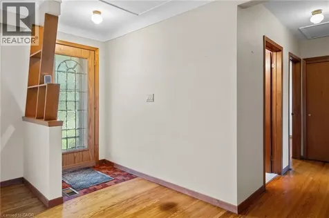 12 Lorne Avenue Grimsby ON L3M 2H5