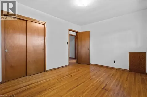 12 Lorne Avenue Grimsby ON L3M 2H5