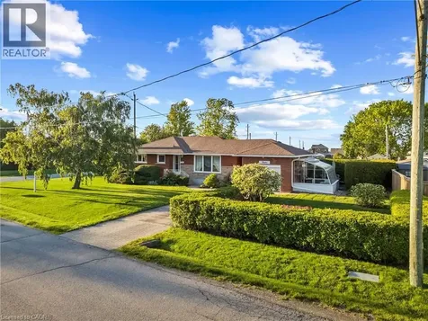 12 Lorne Avenue Grimsby ON L3M 2H5