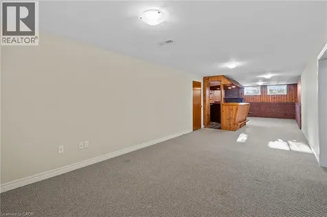 12 Lorne Avenue Grimsby ON L3M 2H5
