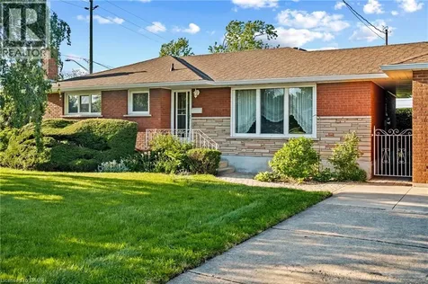 12 Lorne Avenue Grimsby ON L3M 2H5