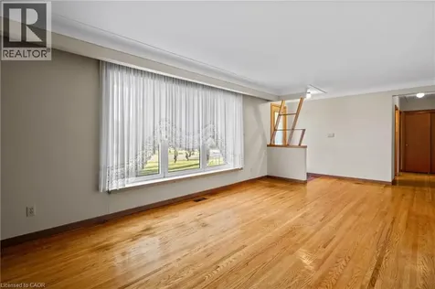 12 Lorne Avenue Grimsby ON L3M 2H5